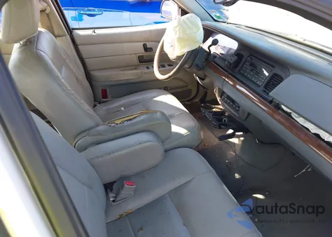 2004 Ford Crown Victoria Lx from USA, damaged, VIN 2FAFP74W14X130153